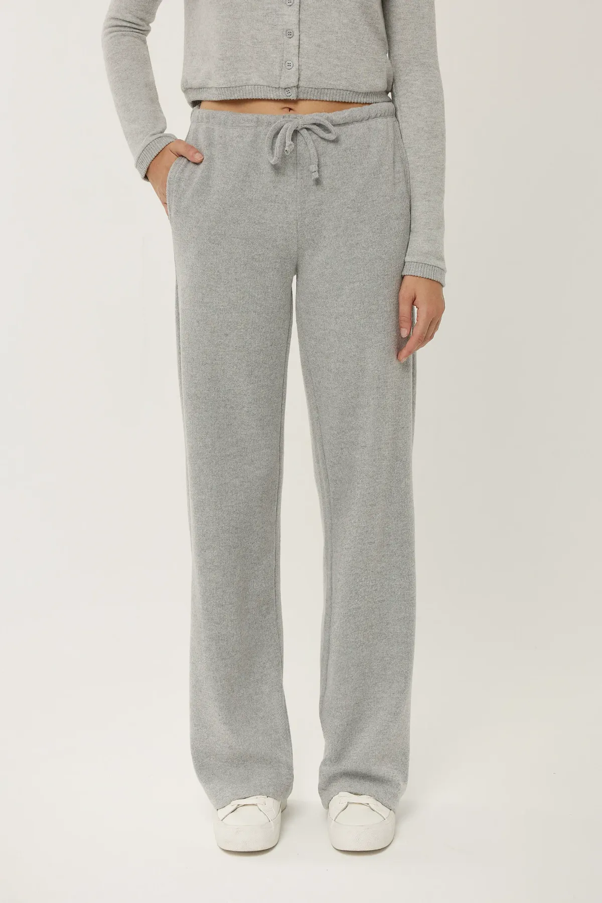 Elastic Waist Straight Leg Sweatpants 2