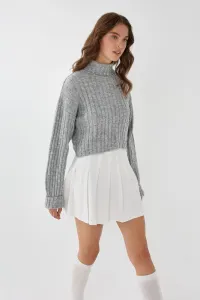 grey-image-3