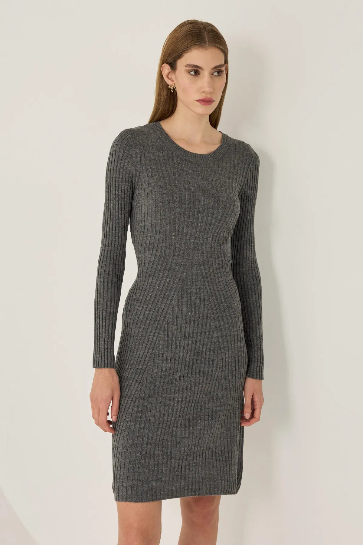 Knit Crew Neck Dress 2