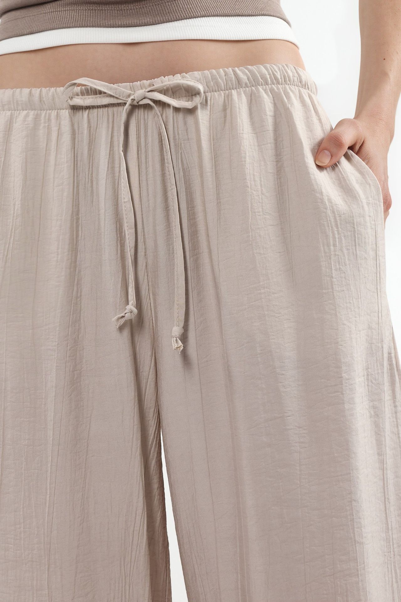 BUSEM Women's Wide-Leg Woven Trousers 3