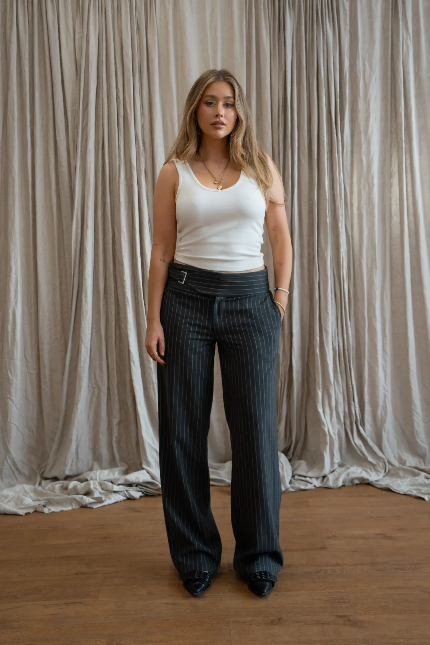 Erin V-Neck Vest 1