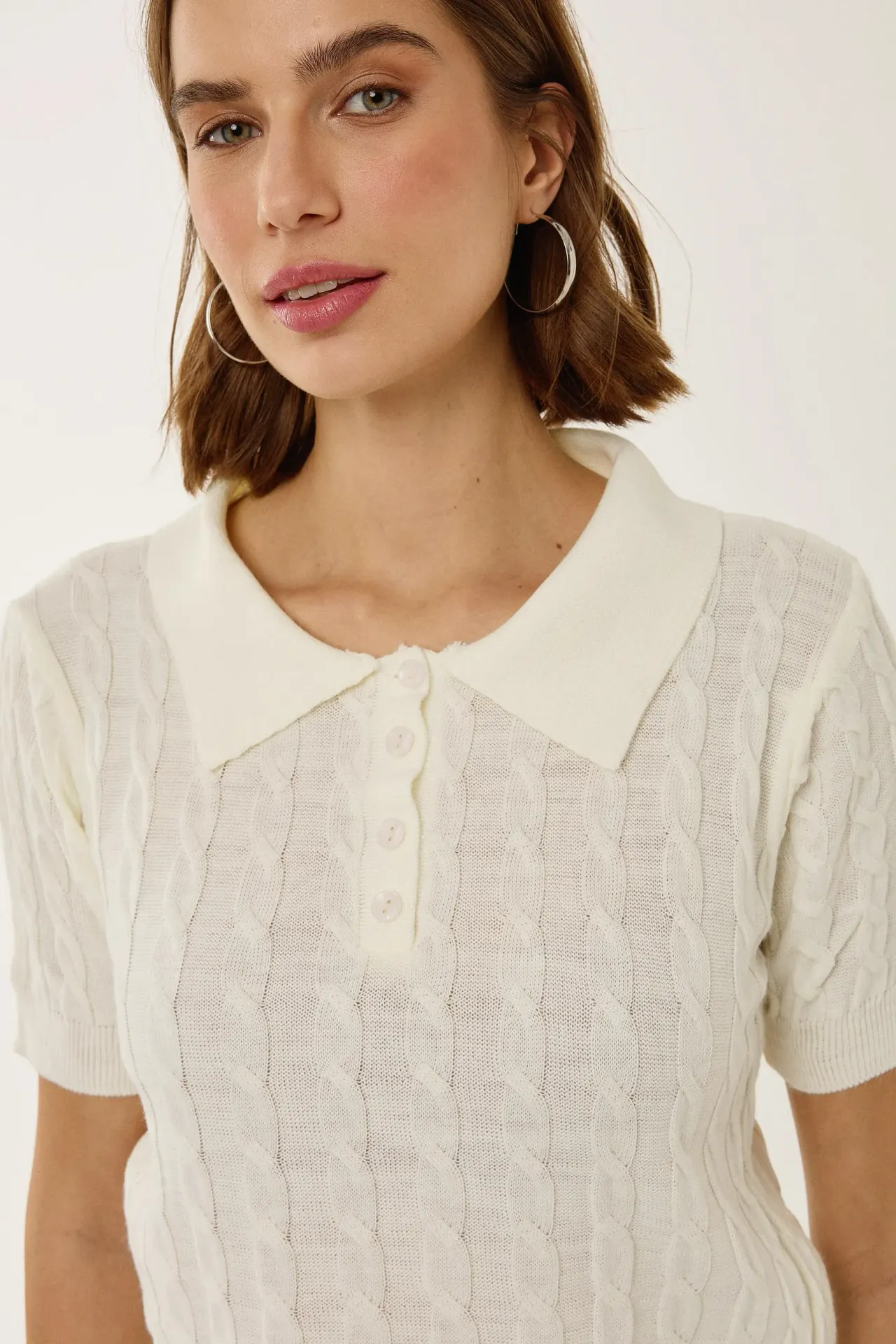 Shirt Collar Knit Top with Hair Braid Pattern