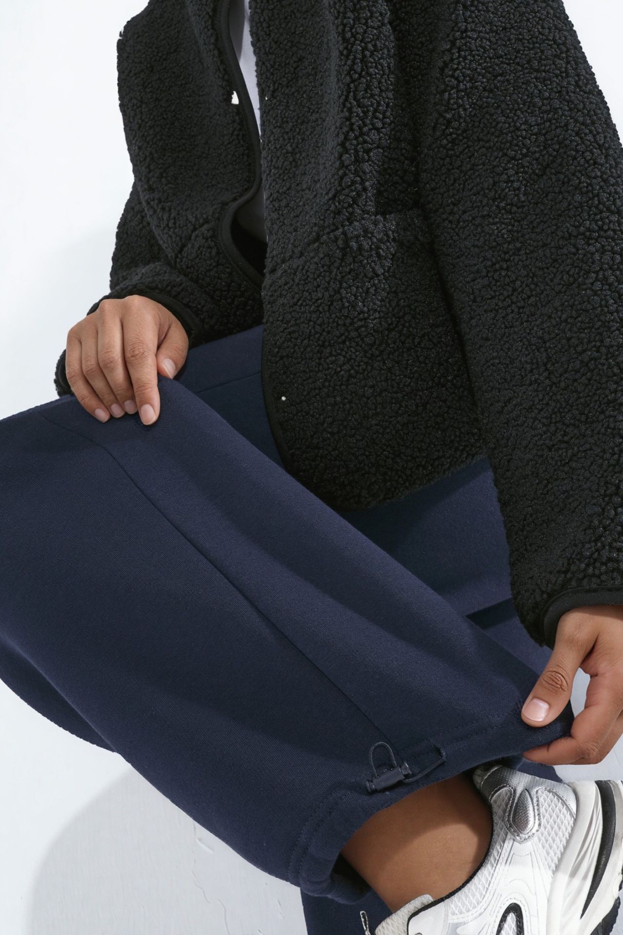 Barrel Fit Basic Raised Sweatpants