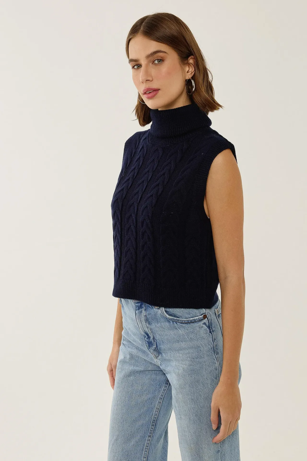 Turtleneck Knitwear Sweater Vest with Hair Braid Pattern