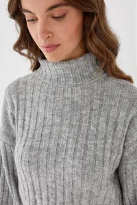 grey-image-1