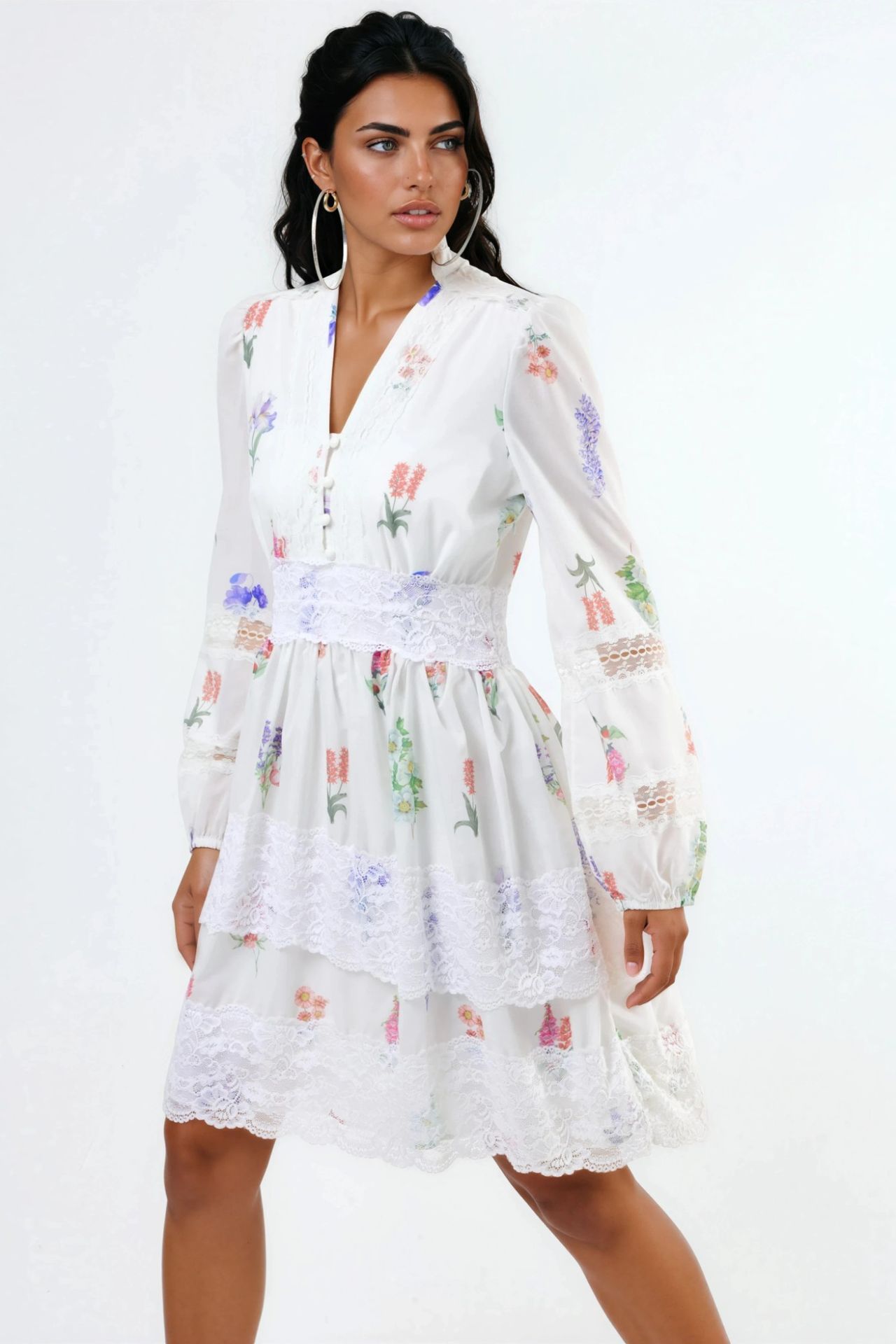 MSN Floral Lace Mini Dress with V-Neck 2