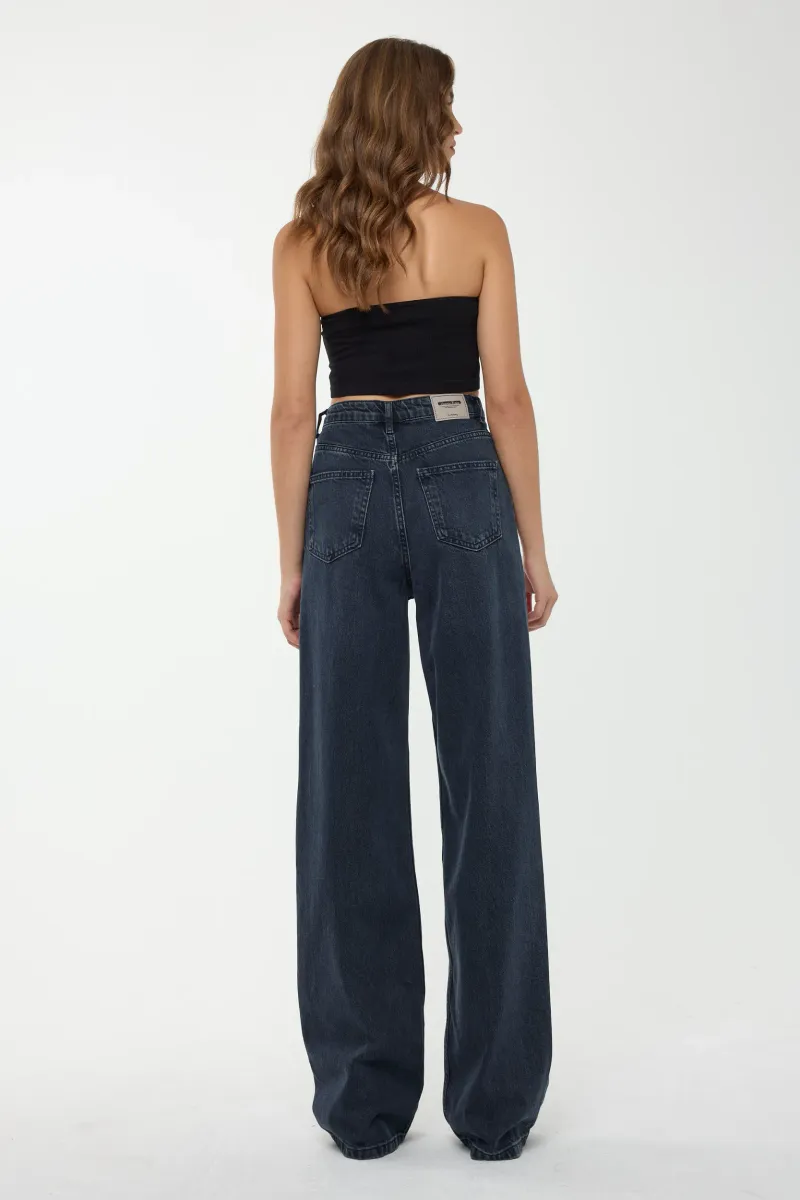 High Waist Straight Leg Jeans 2