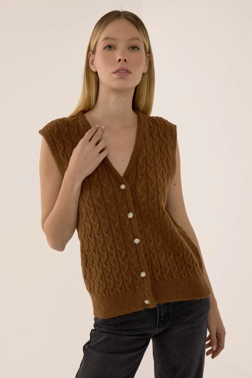 Sleeveless Buttoned Knit Sweater Vest