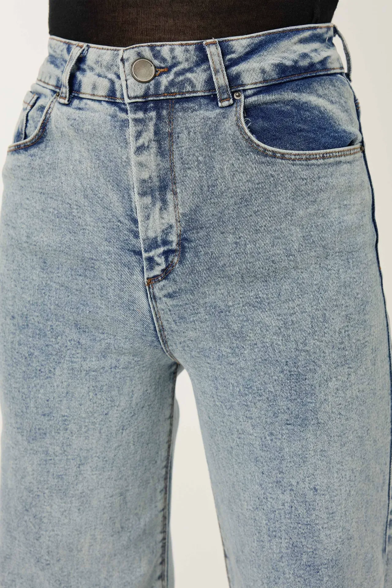 High Waist Wide Leg Jeans