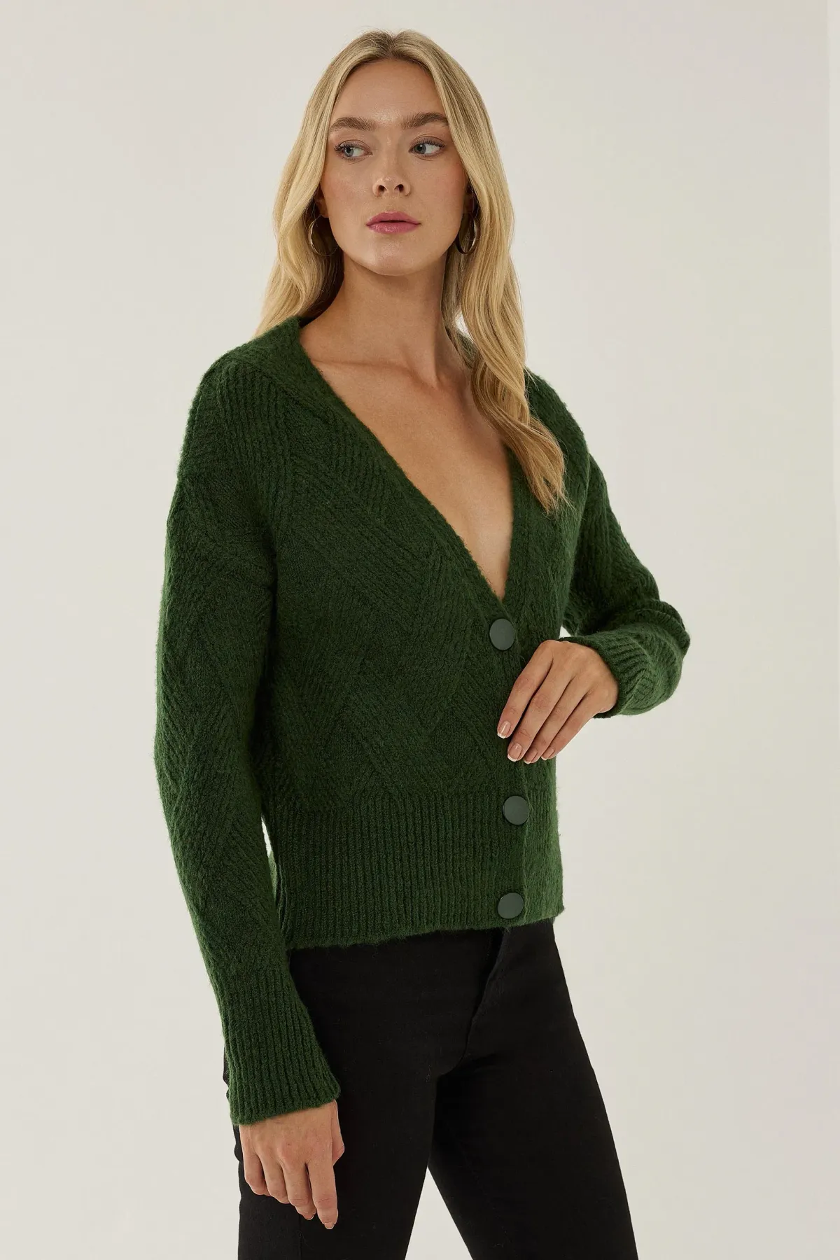V-Neck Buttoned Knitwear Cardigan 3