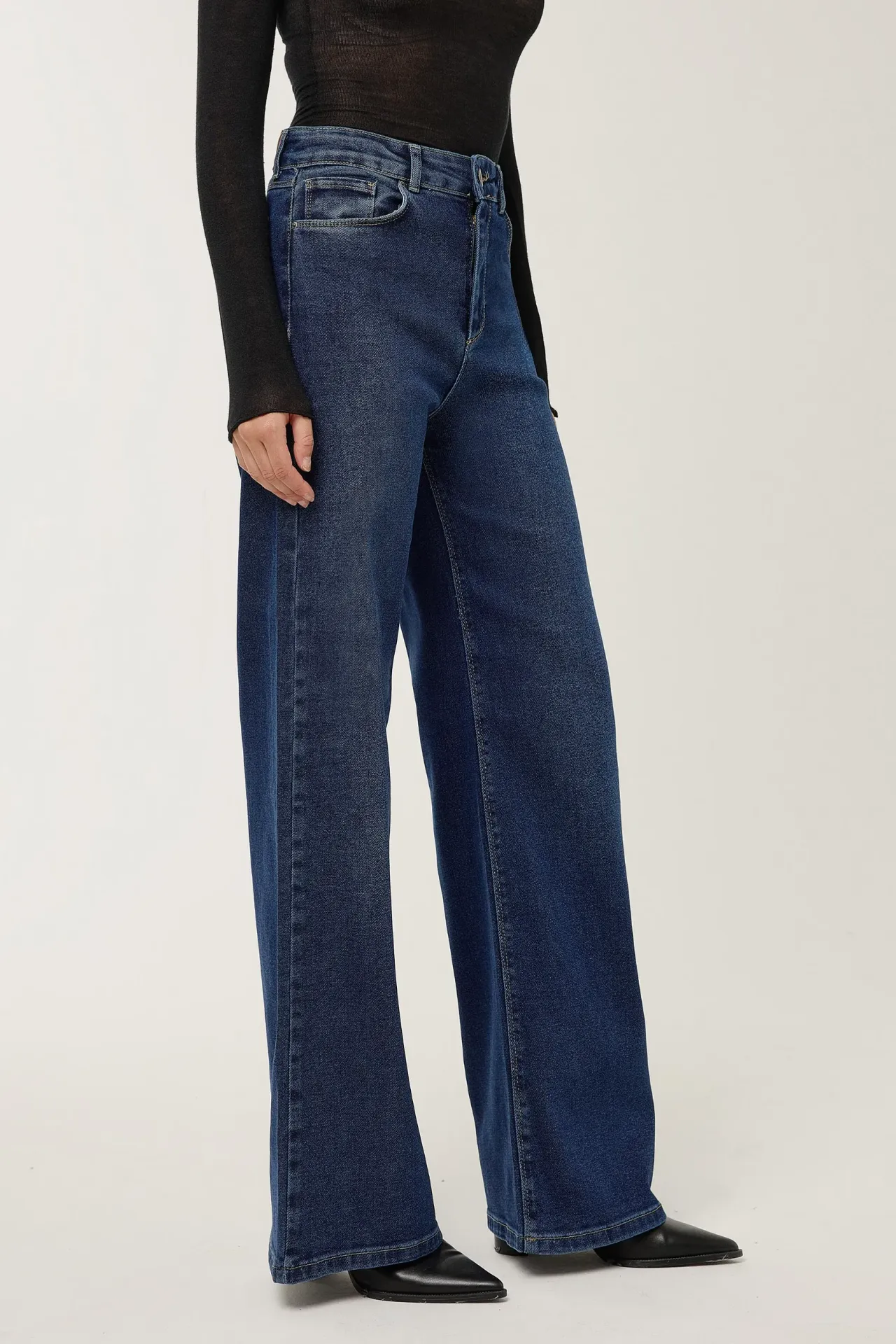 High Waist Wide Leg Jeans