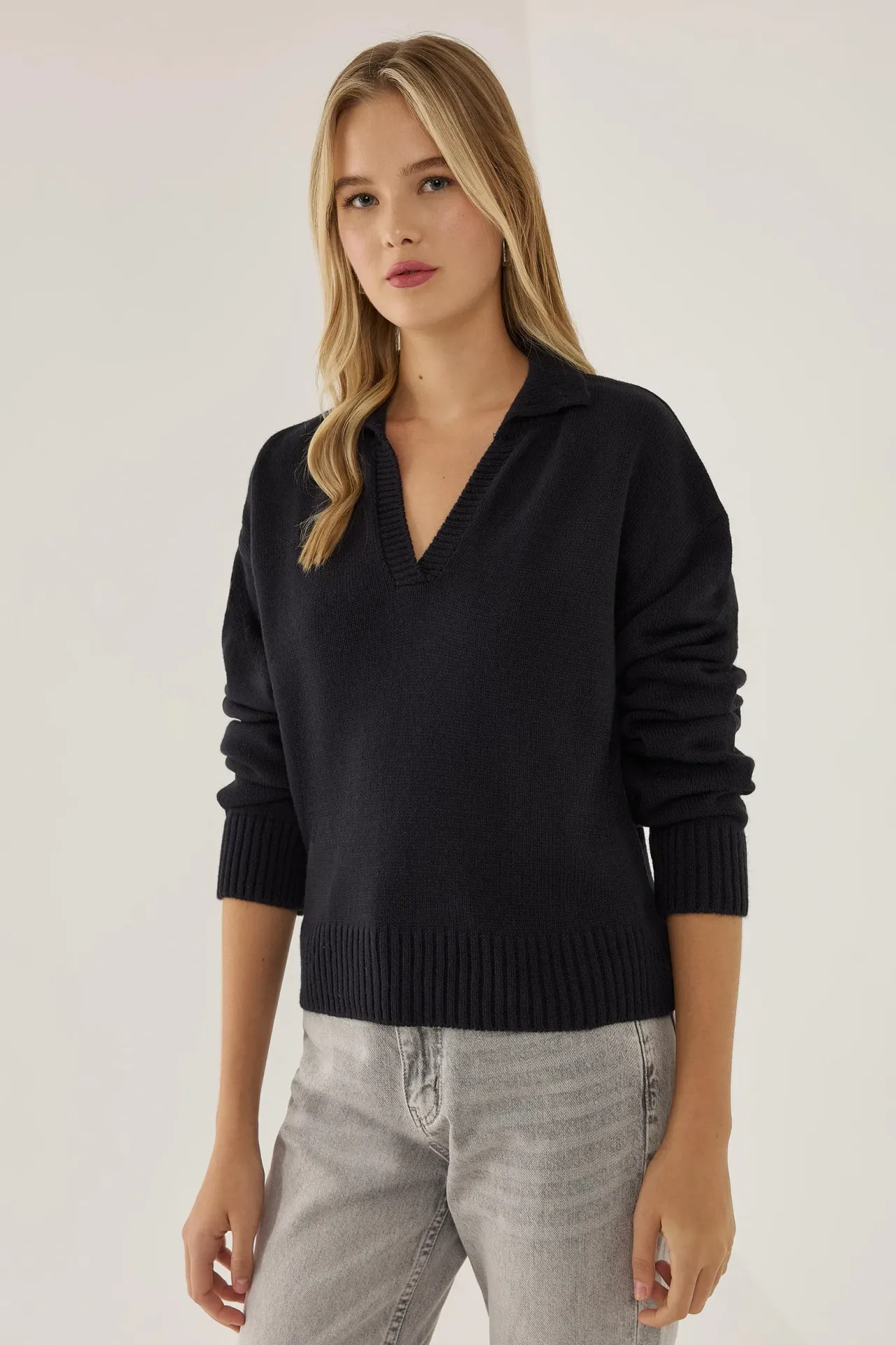 Polo Collar Knit Sweater