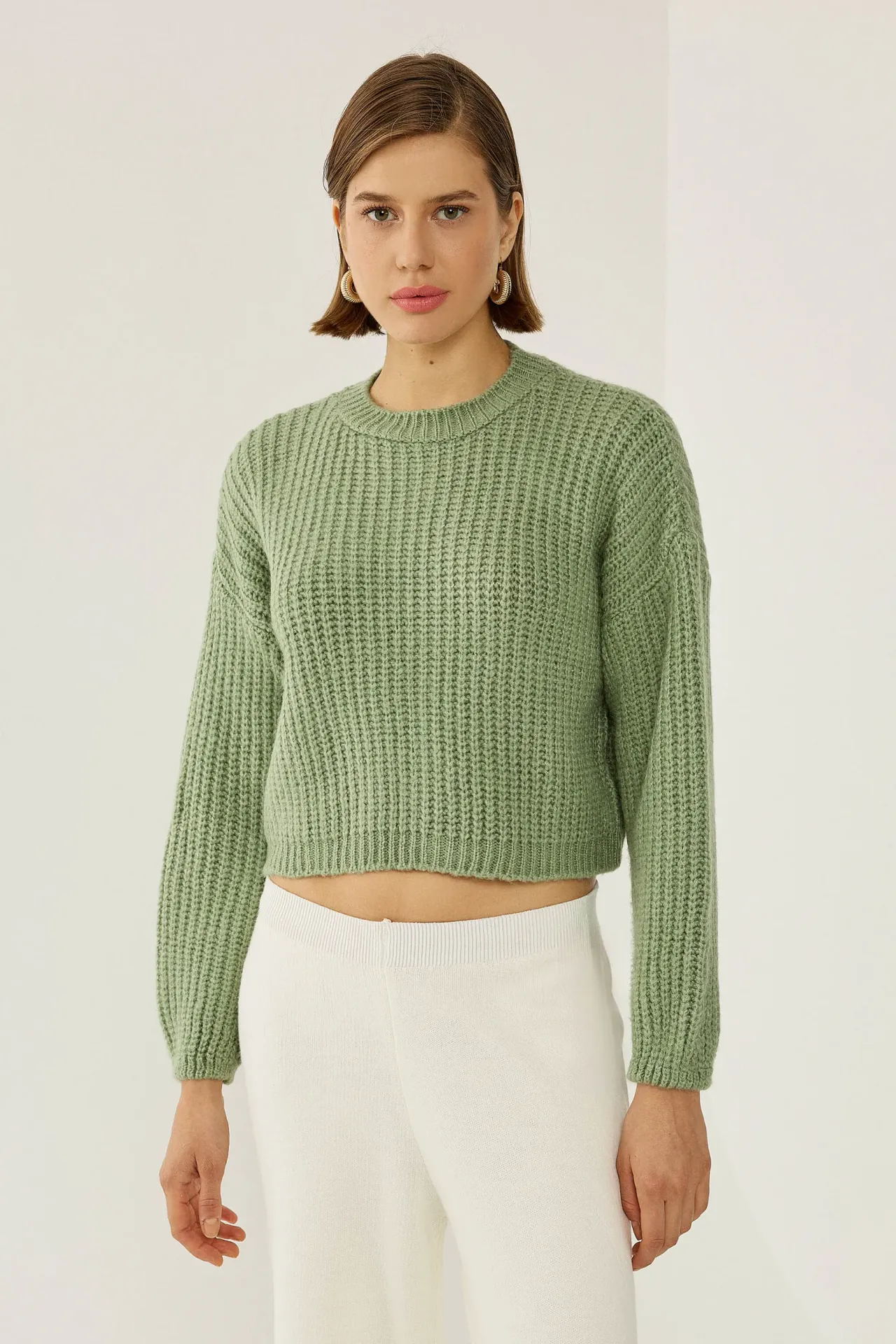 Relaxed Fit Crew Neck Sweater