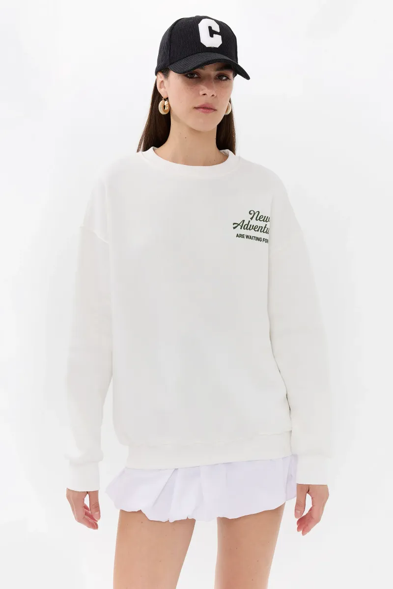 Oversized Back Printed Crew Neck Sweatshirt 5