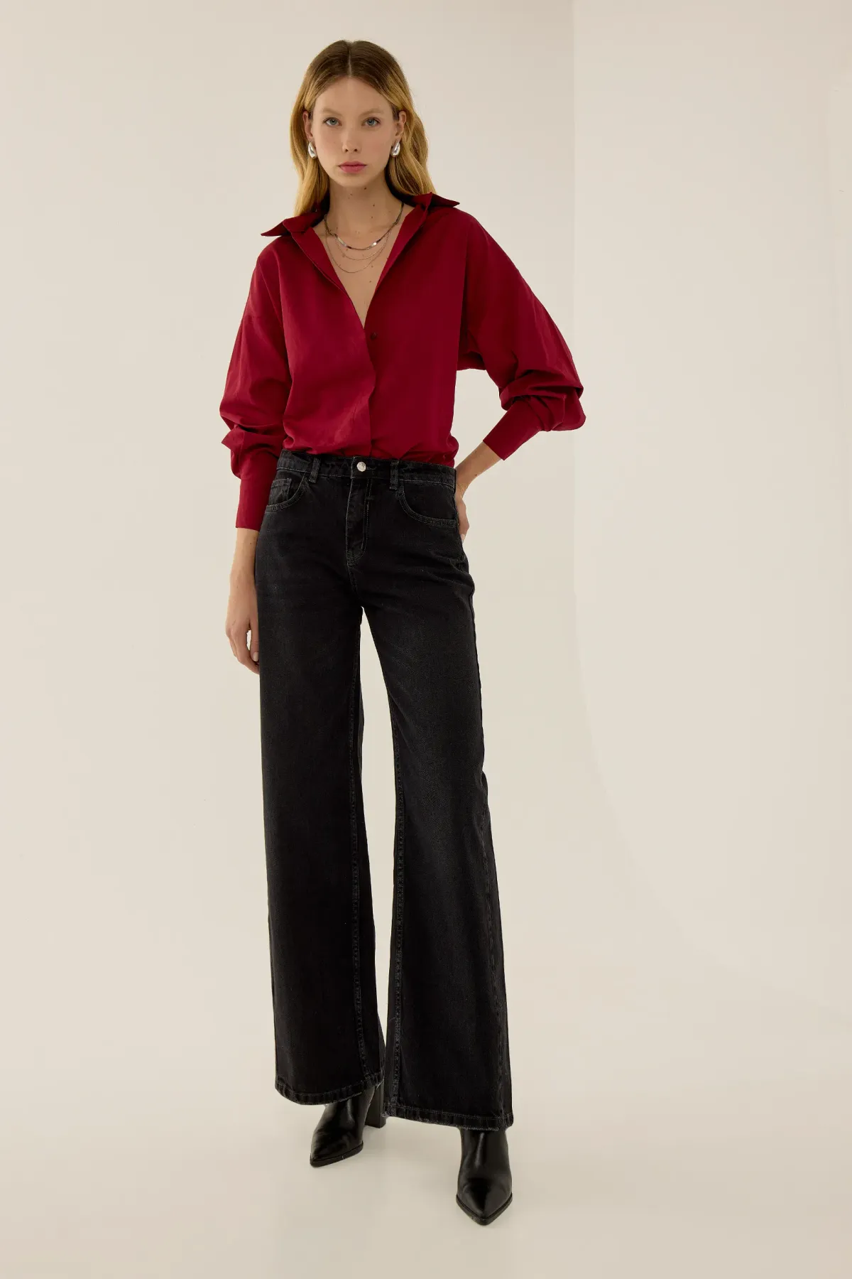 Washed Effect Stitched Wide Leg Denim Jeans 1