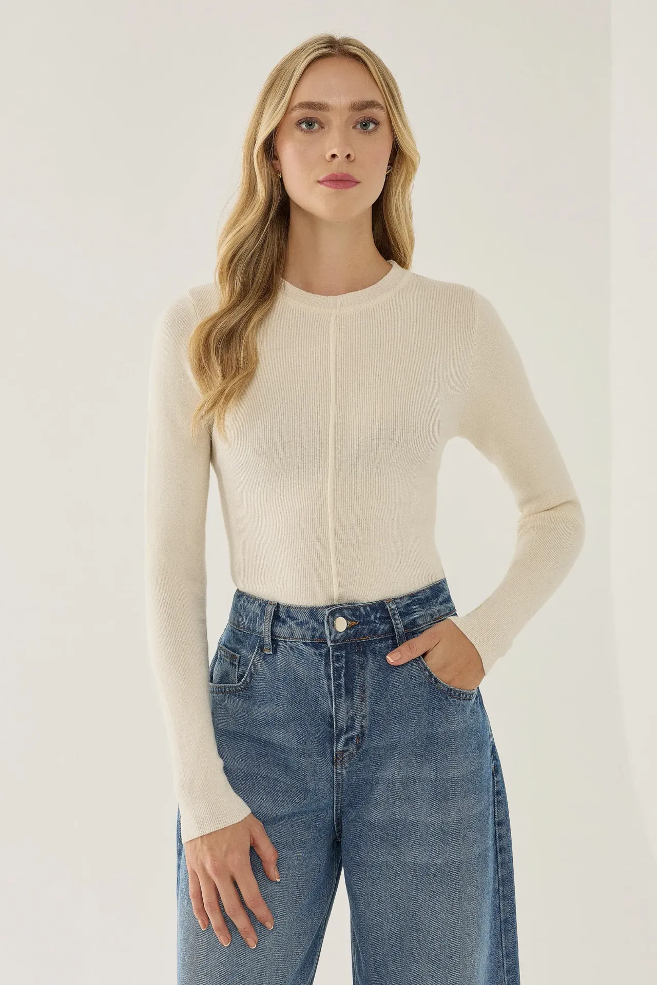 Basic Crew Neck KnitTop