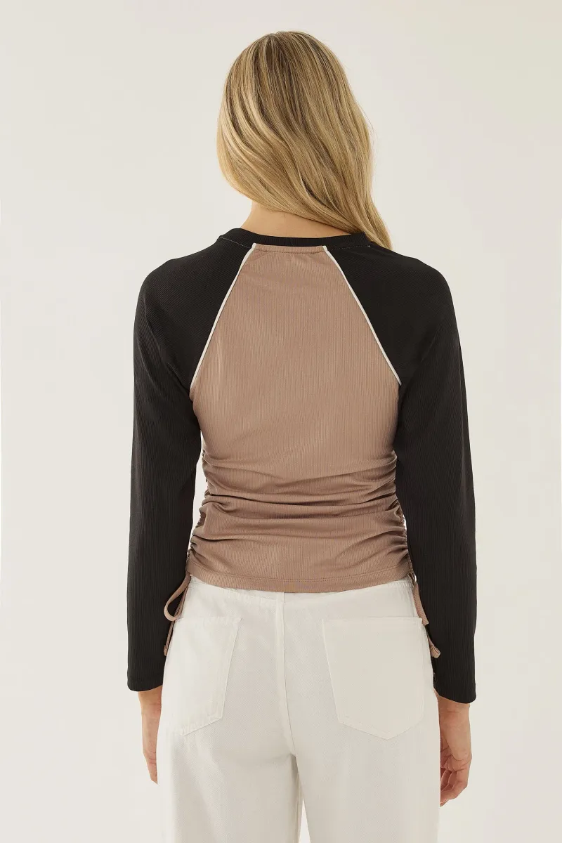 Color Blocked Crew Neck Top 7