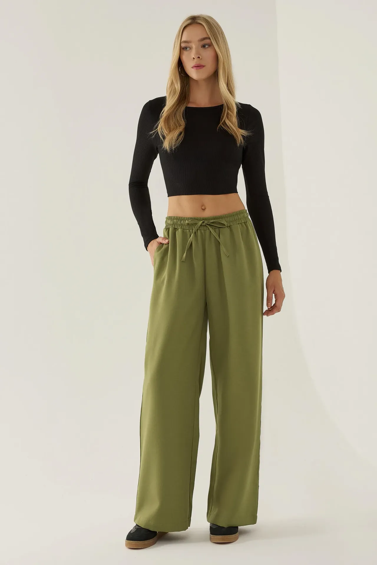 Wide Leg Elastic Waist Pants