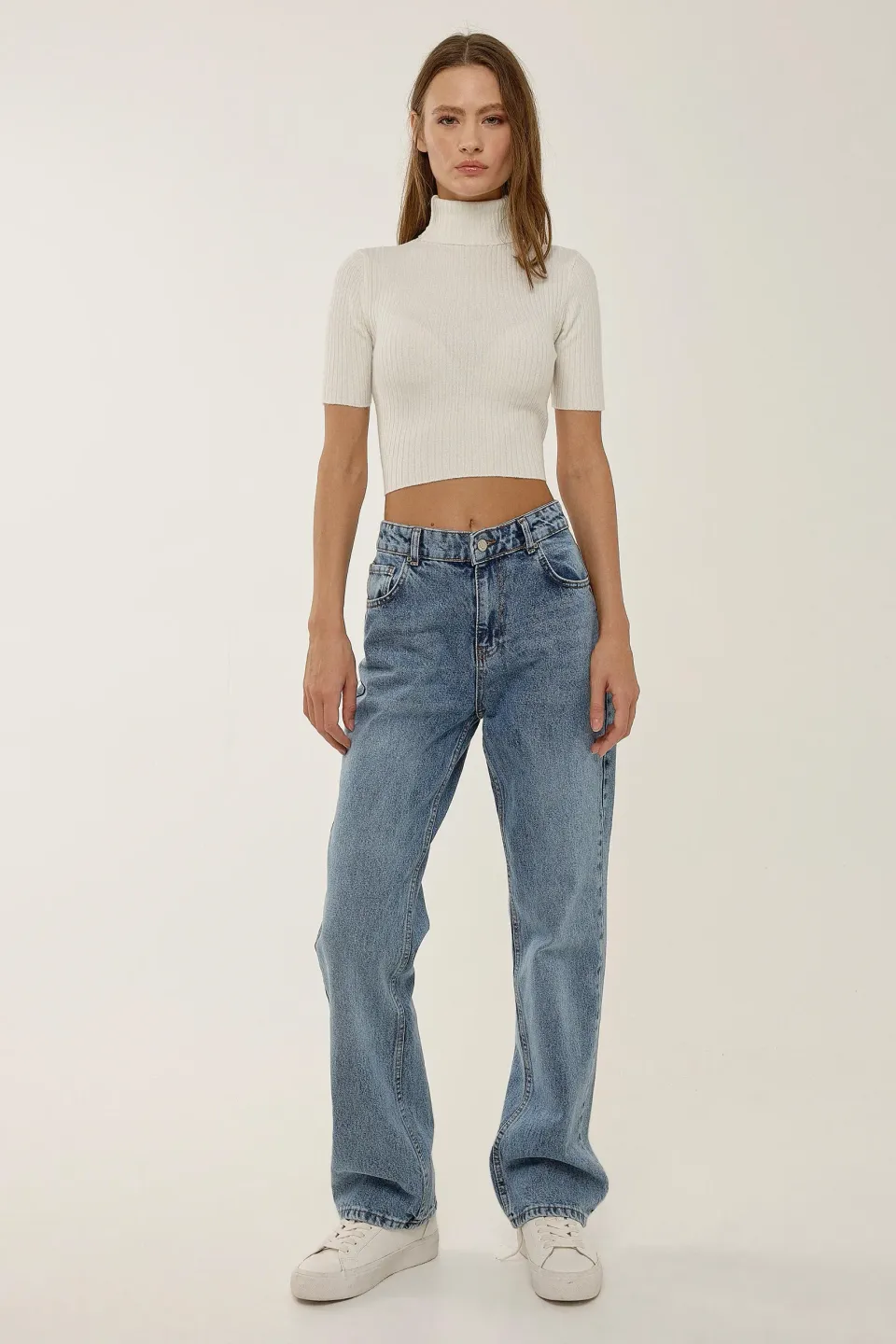 Slim Fit Turtleneck Knitted Crop Top