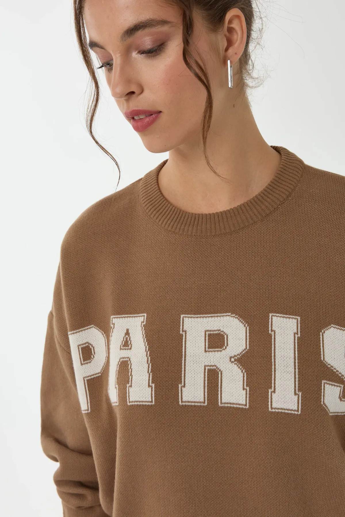 Relaxed Fit Crew Neck Sweater 4