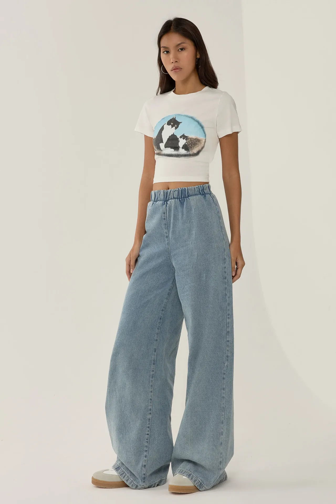 Elastic Waist Wide Leg Jeans