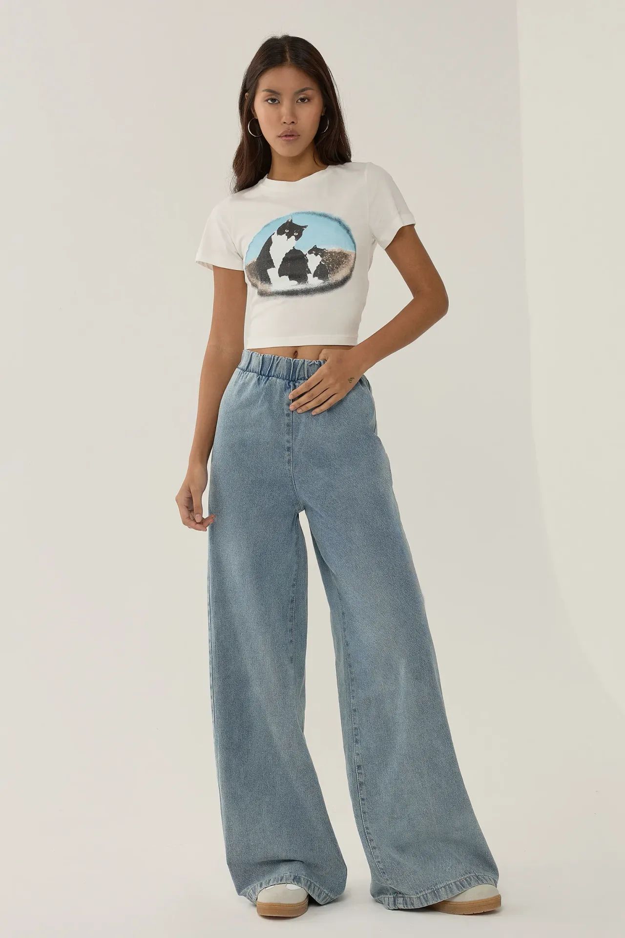 Elastic Waist Wide Leg Jeans