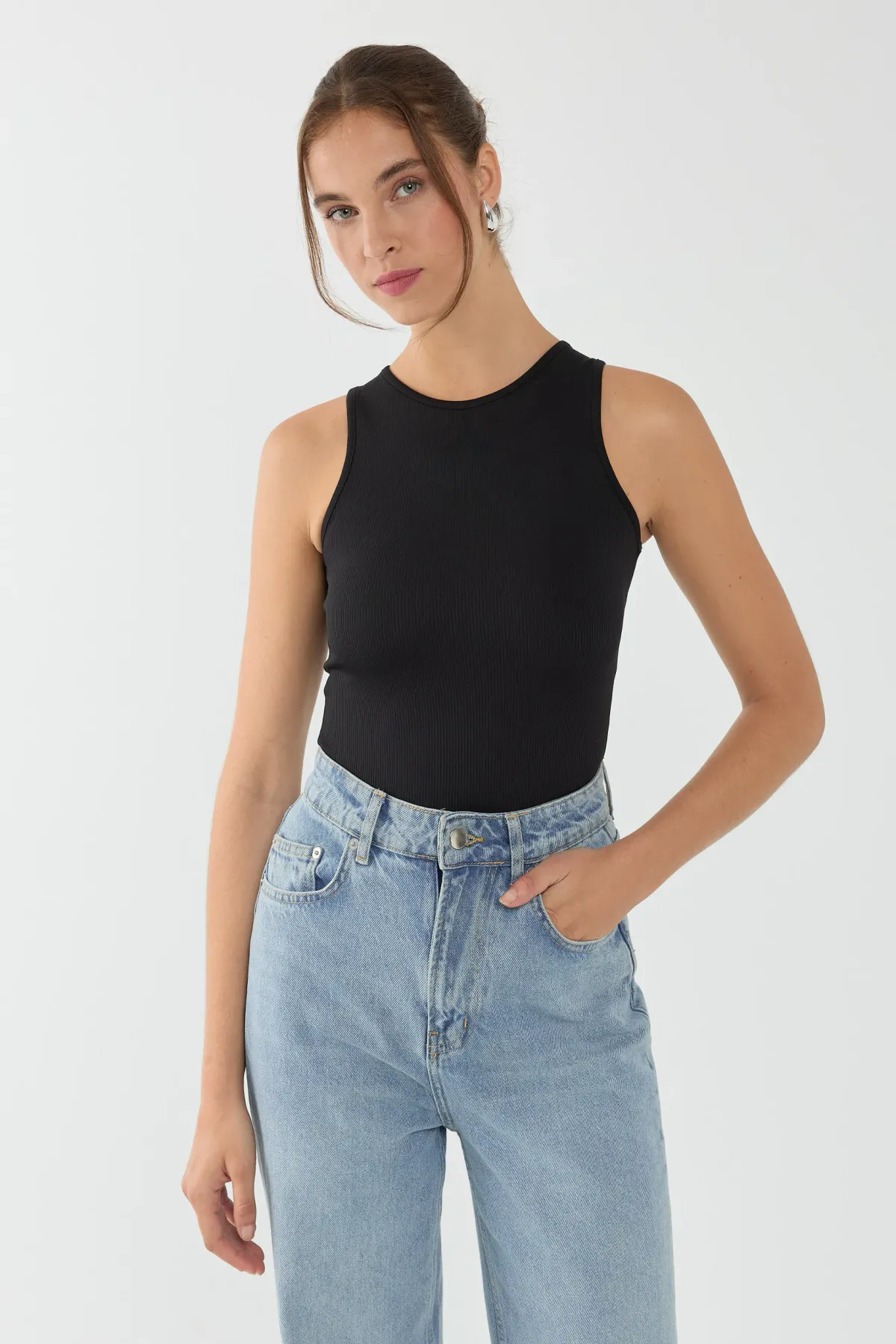 Basic Crew Neck Body 6