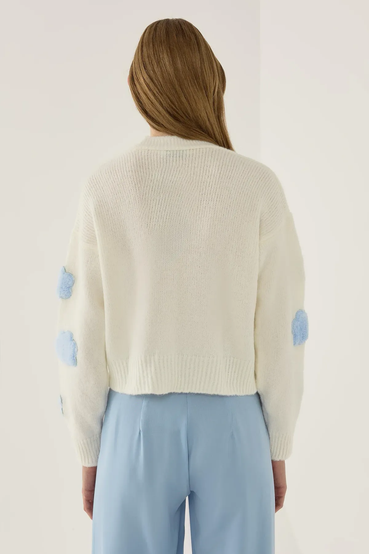 Abstract Pattern V-Neck Button Cardigan 4