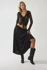 black-image-0