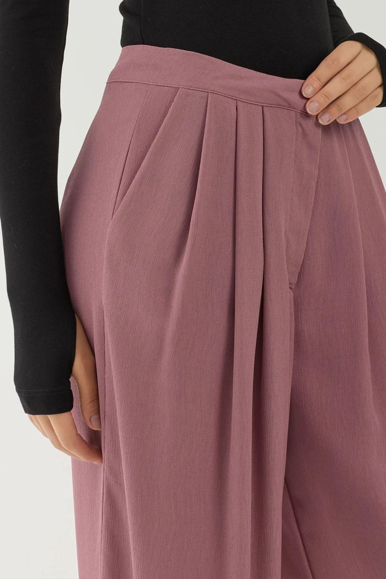 Pleated Wide Leg Palazzo Pants 4
