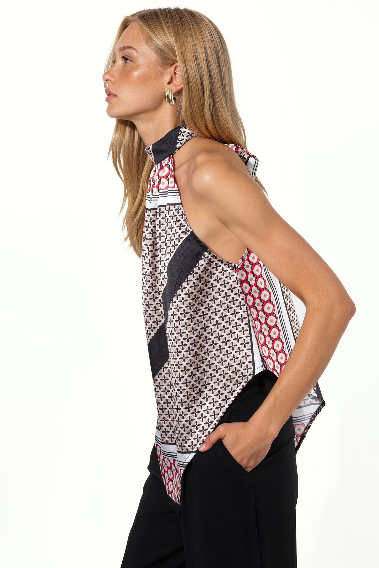 Patterned Halter Collar Blouse 3