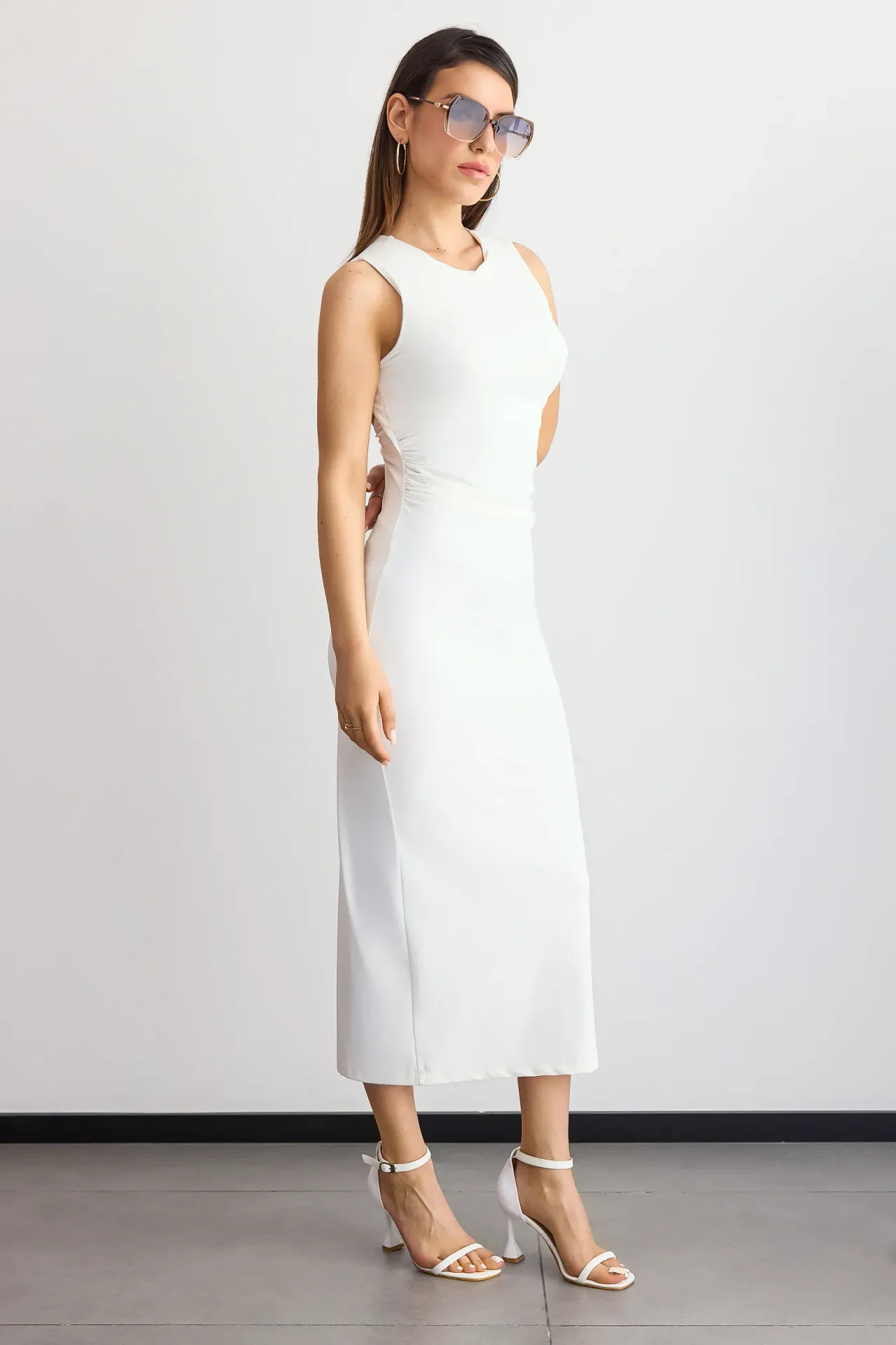 Sleeveless Round Neck Maxi Dress with Back Cut-Out