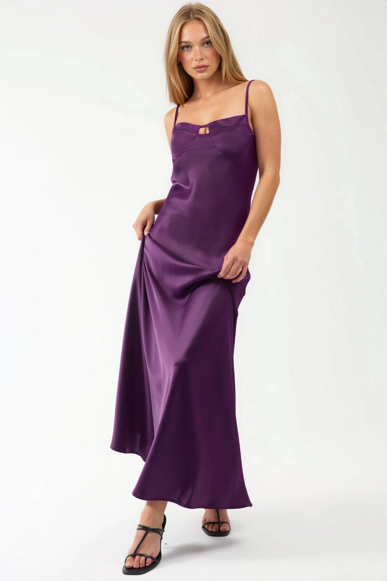 Cut-Out Detailed Maxi Dress 6