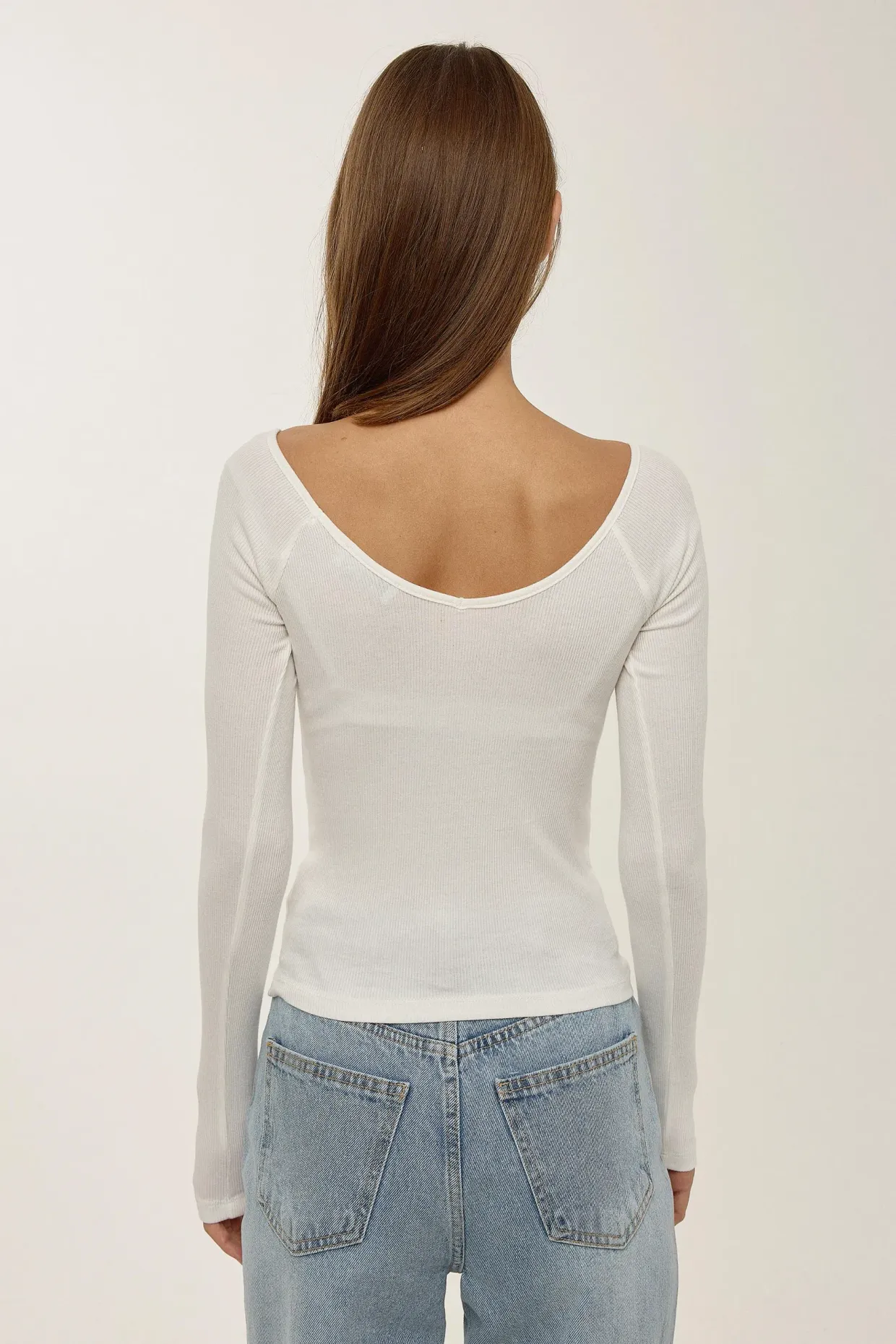 Ribbed Slim-Fit Long-Sleeve U-Neck Blouse 4