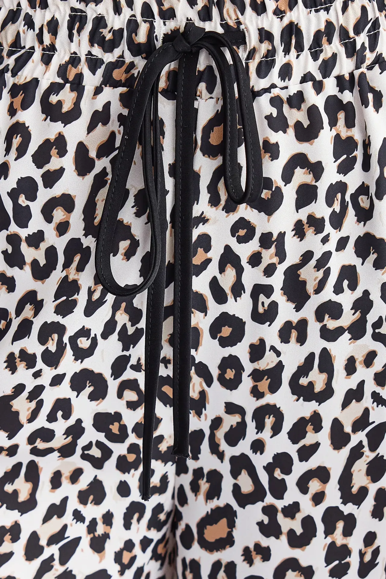 High-Waist Super Wide Leg Trousers with Animal Print 