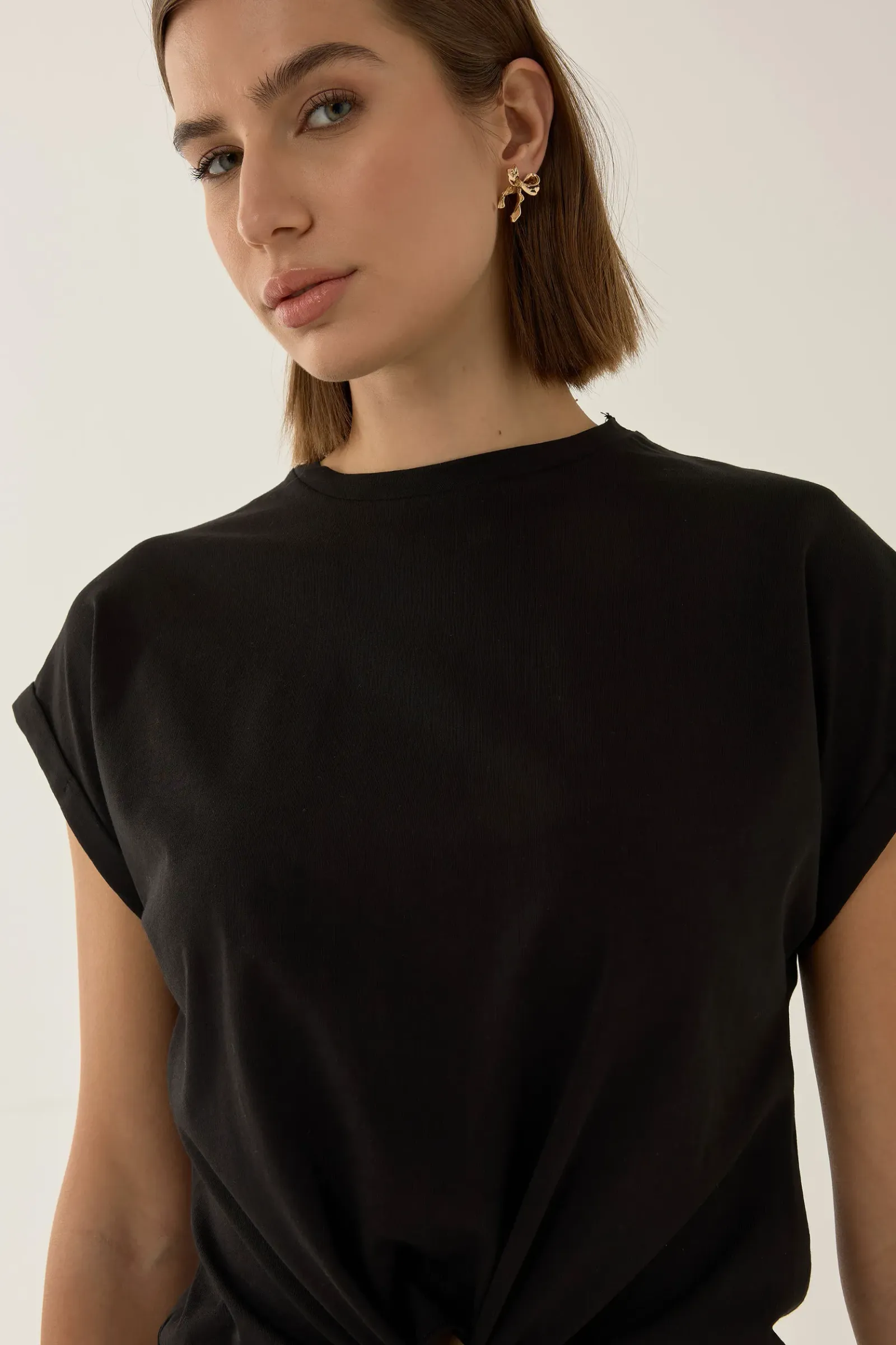 Basic Crew Neck Cropped T-Shirt 6