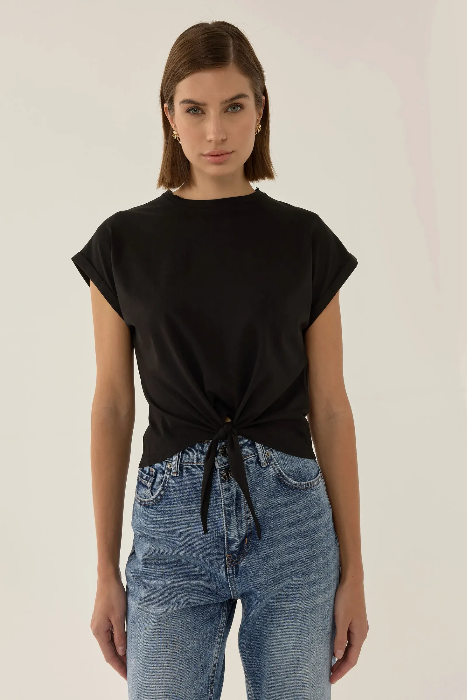 Basic Crew Neck Cropped T-Shirt 3