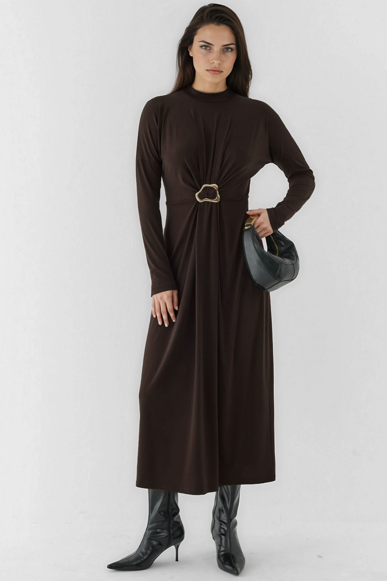 Sandy Stretch Dress with Accessory Detail 6