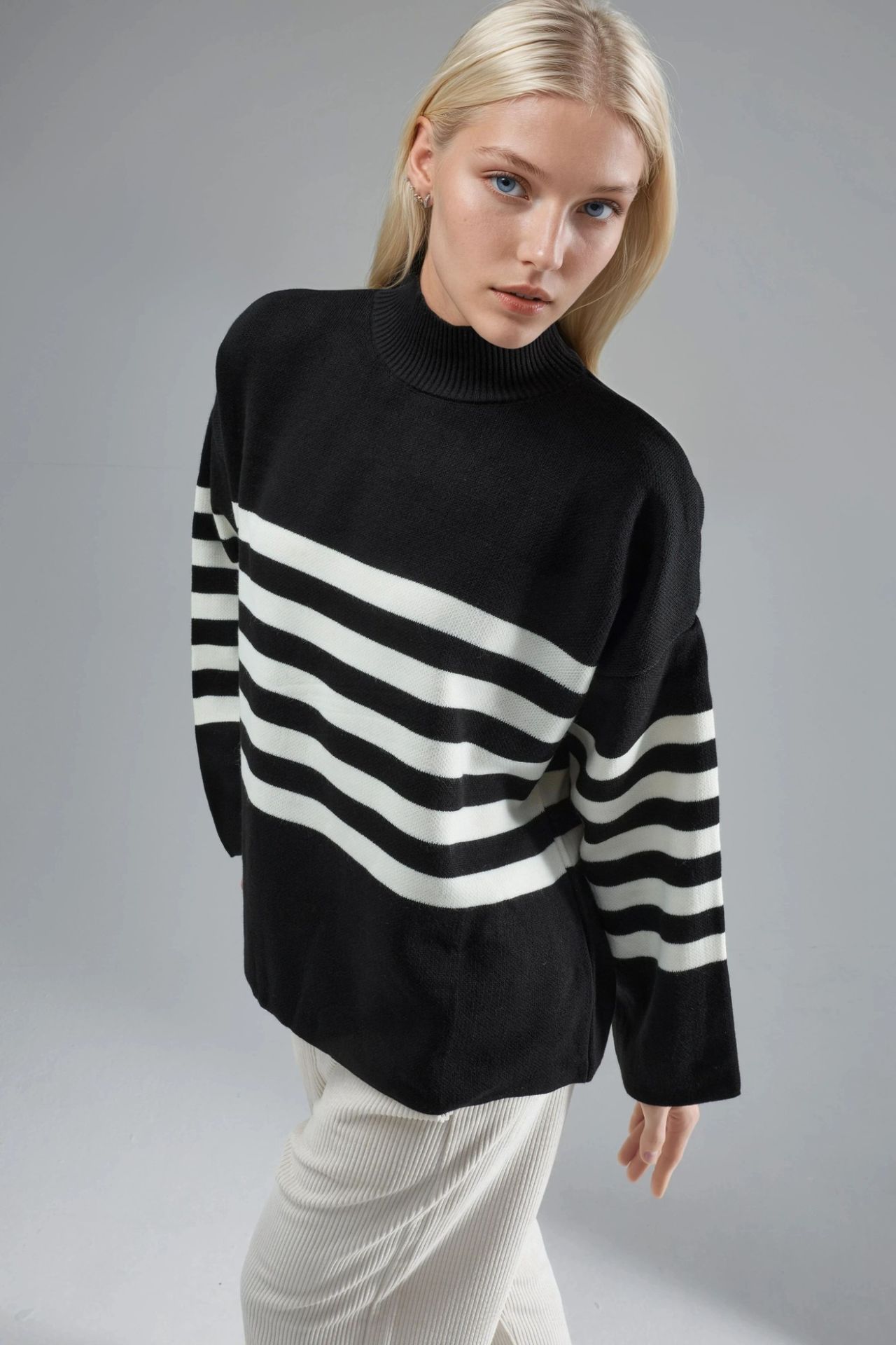 MY FASHION Oversized Striped Turtleneck Sweater 2