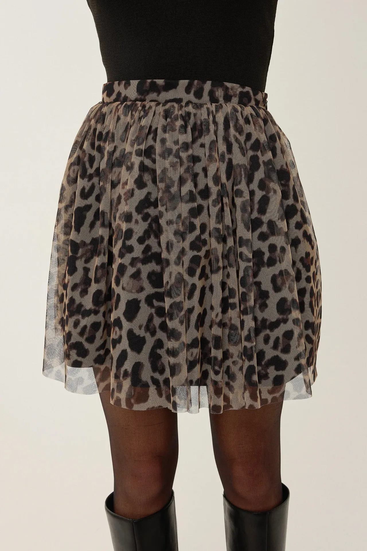 High Waist Mini Leopard Pattern Skirt