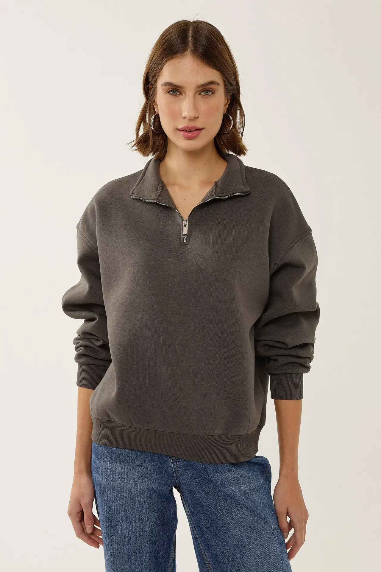 Relaxed Fit Zipper Collar Sweatshirt