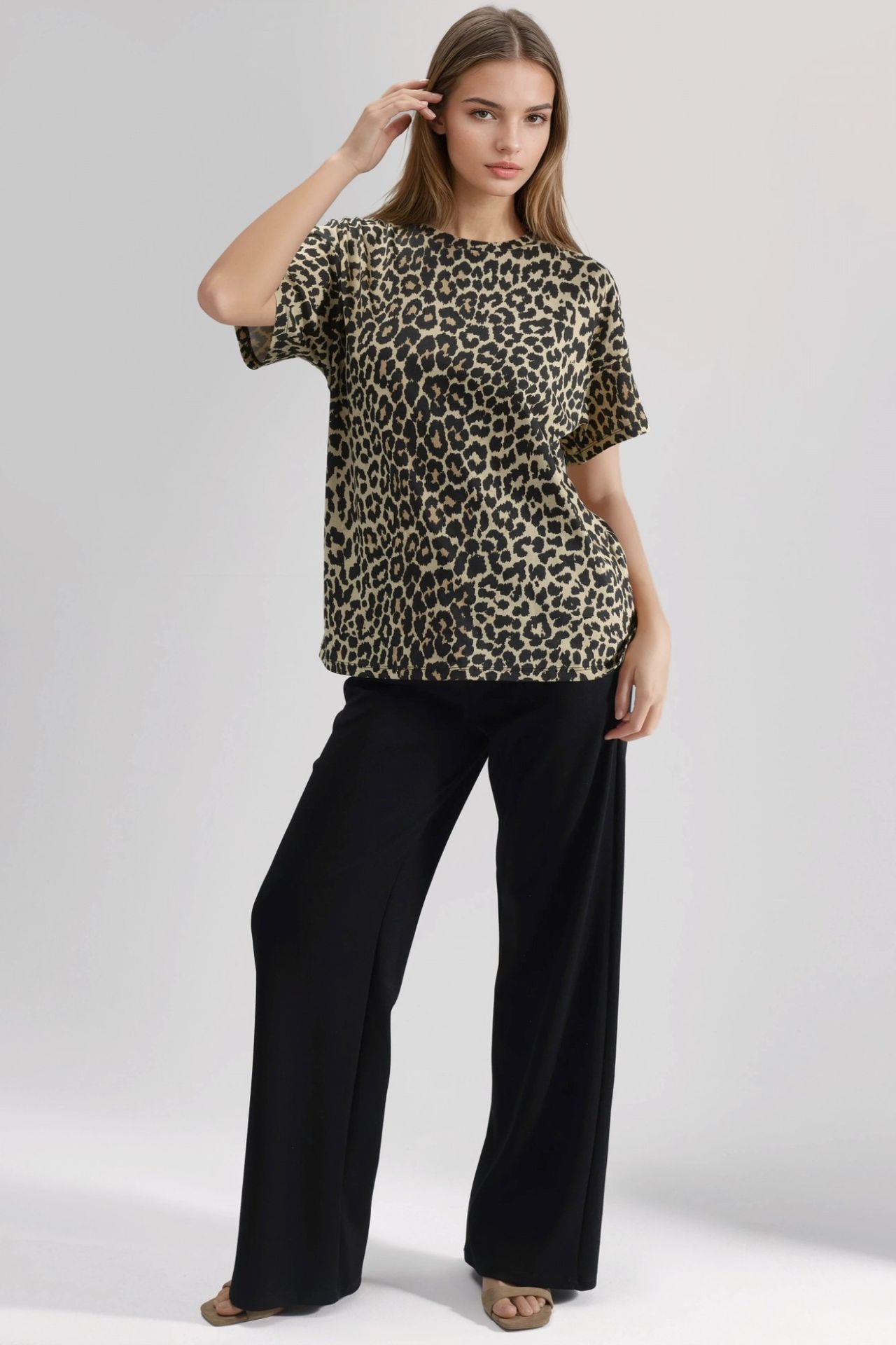 Oversized Leopard Print Crew Neck T-Shirt 4