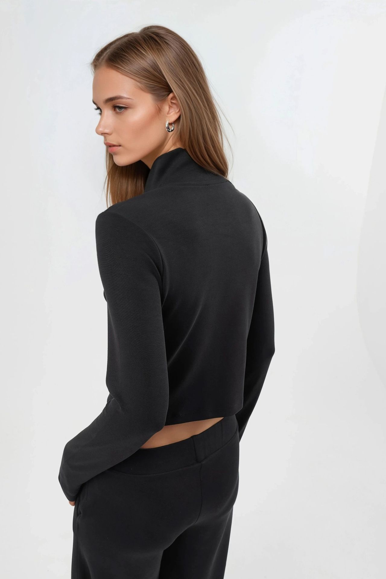 BUSEM Fitted Knitted Jacket with Zipper Closure 2