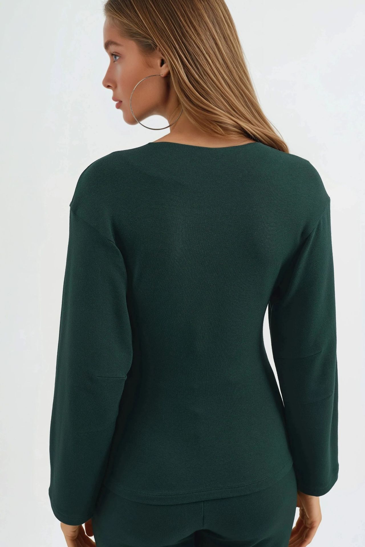 BUSEM Crew Neck Long Sleeve Fitted Blouse 4
