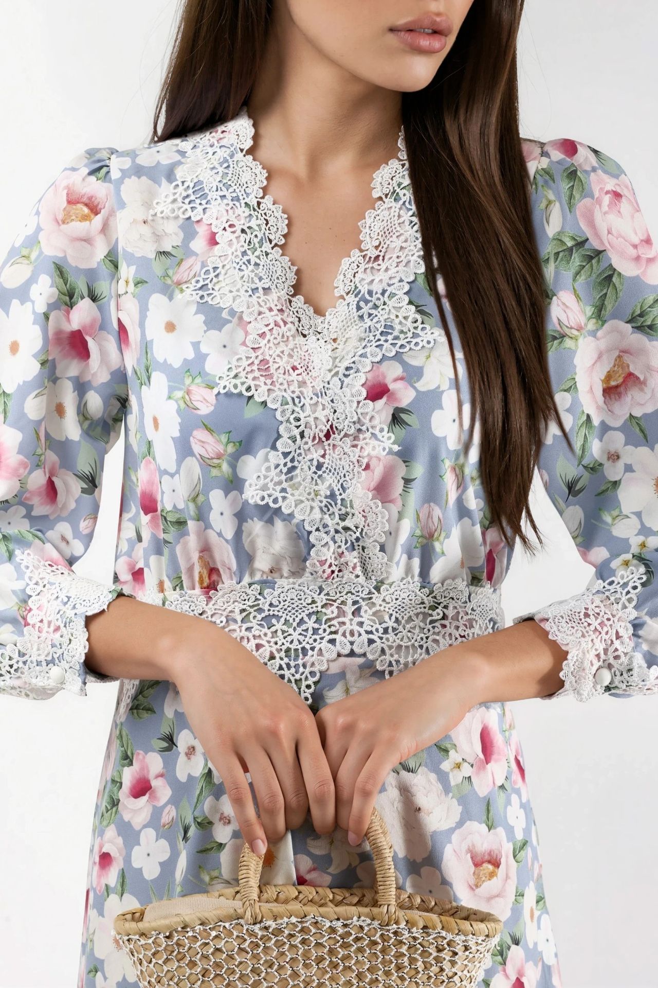 MSN Floral Lace Detail Maxi Dress with V-Neck 7