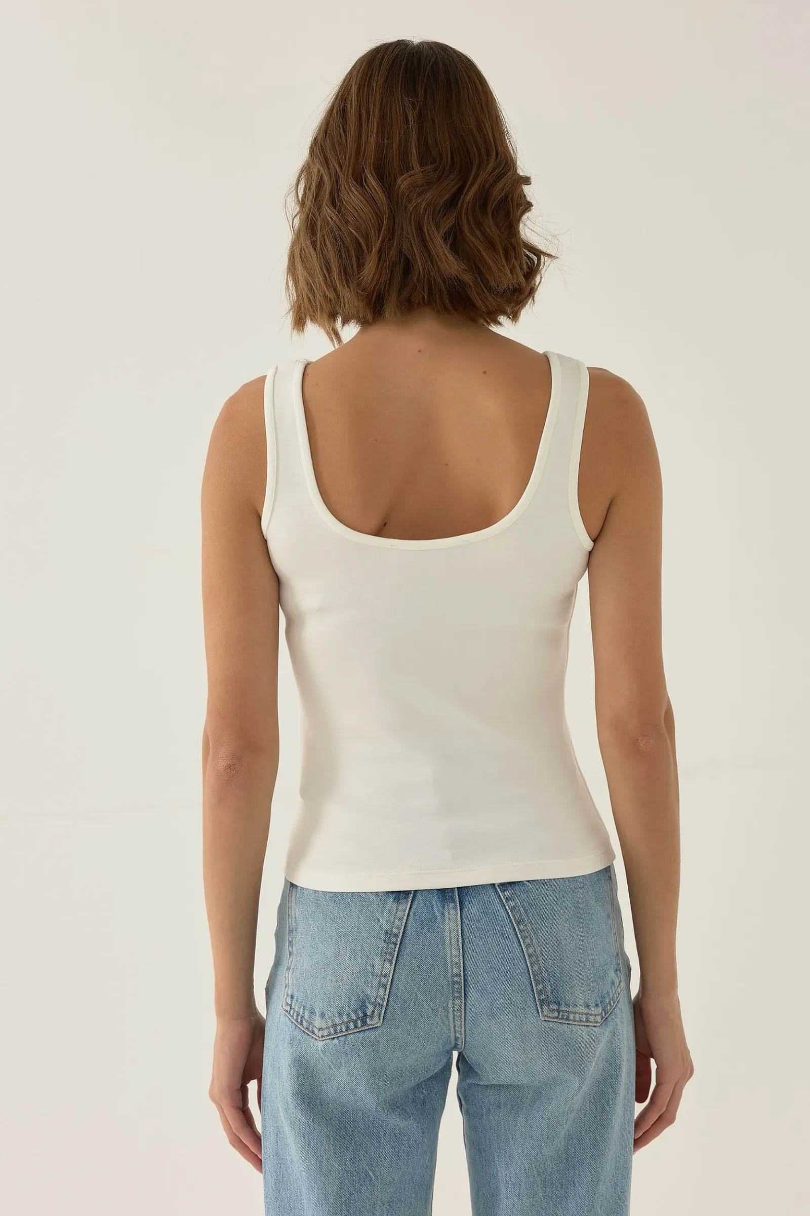 Erin V-Neck Vest 6