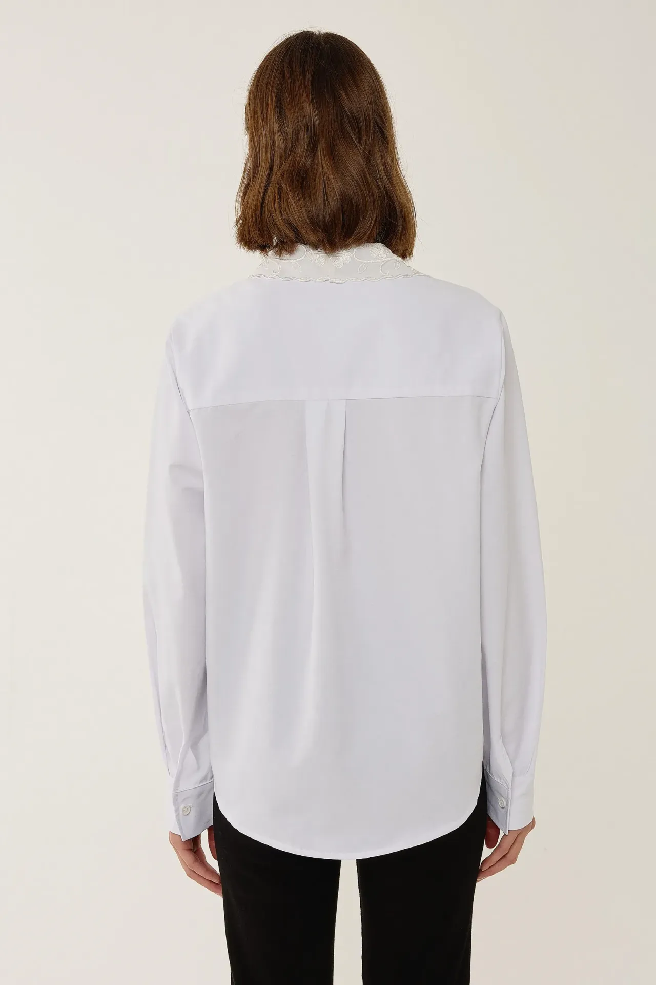 Poplin Shirt with Embroidered Collar