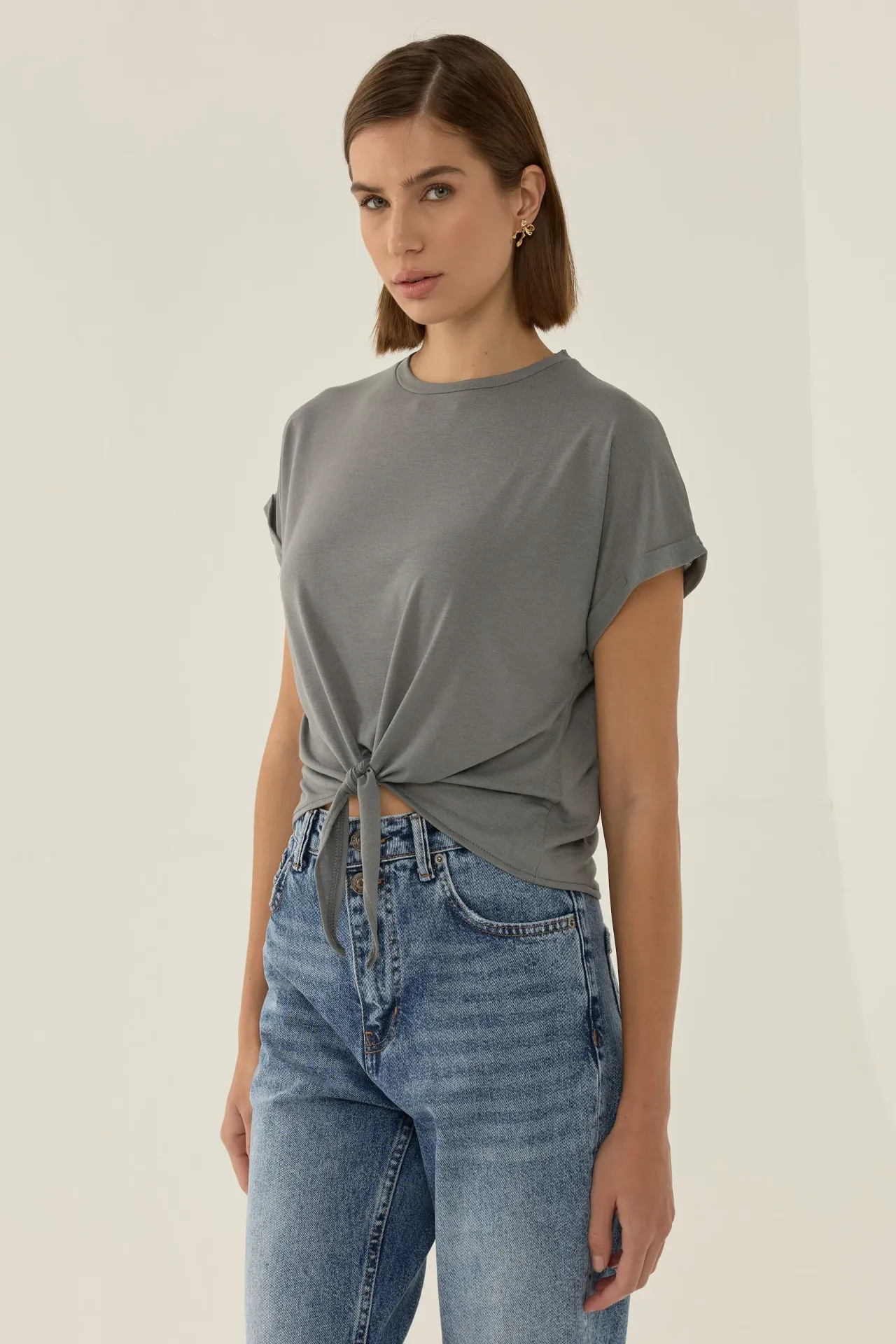 Basic Crew Neck Cropped T-Shirt