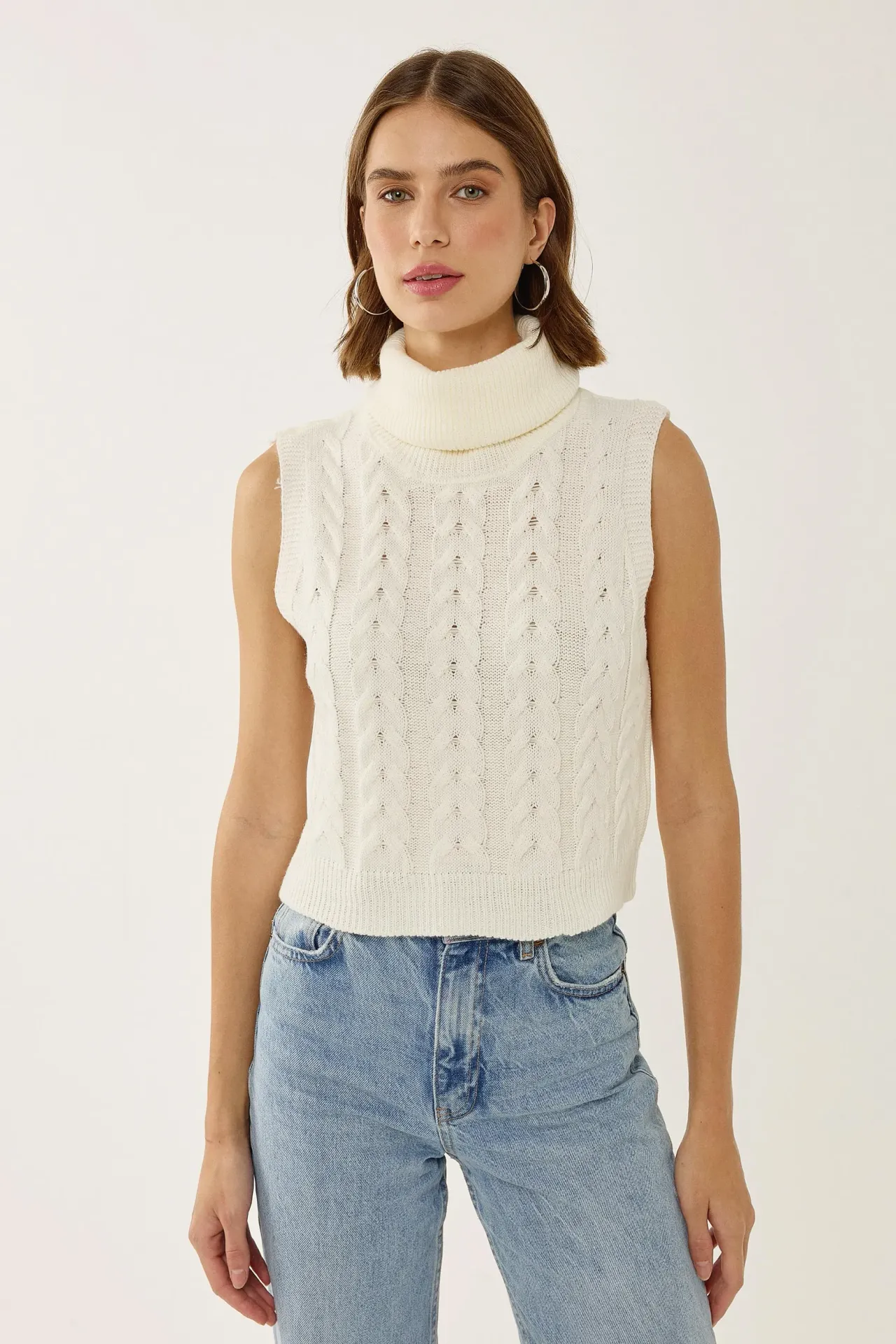 Turtleneck Knitwear Sweater Vest with Hair Braid Pattern