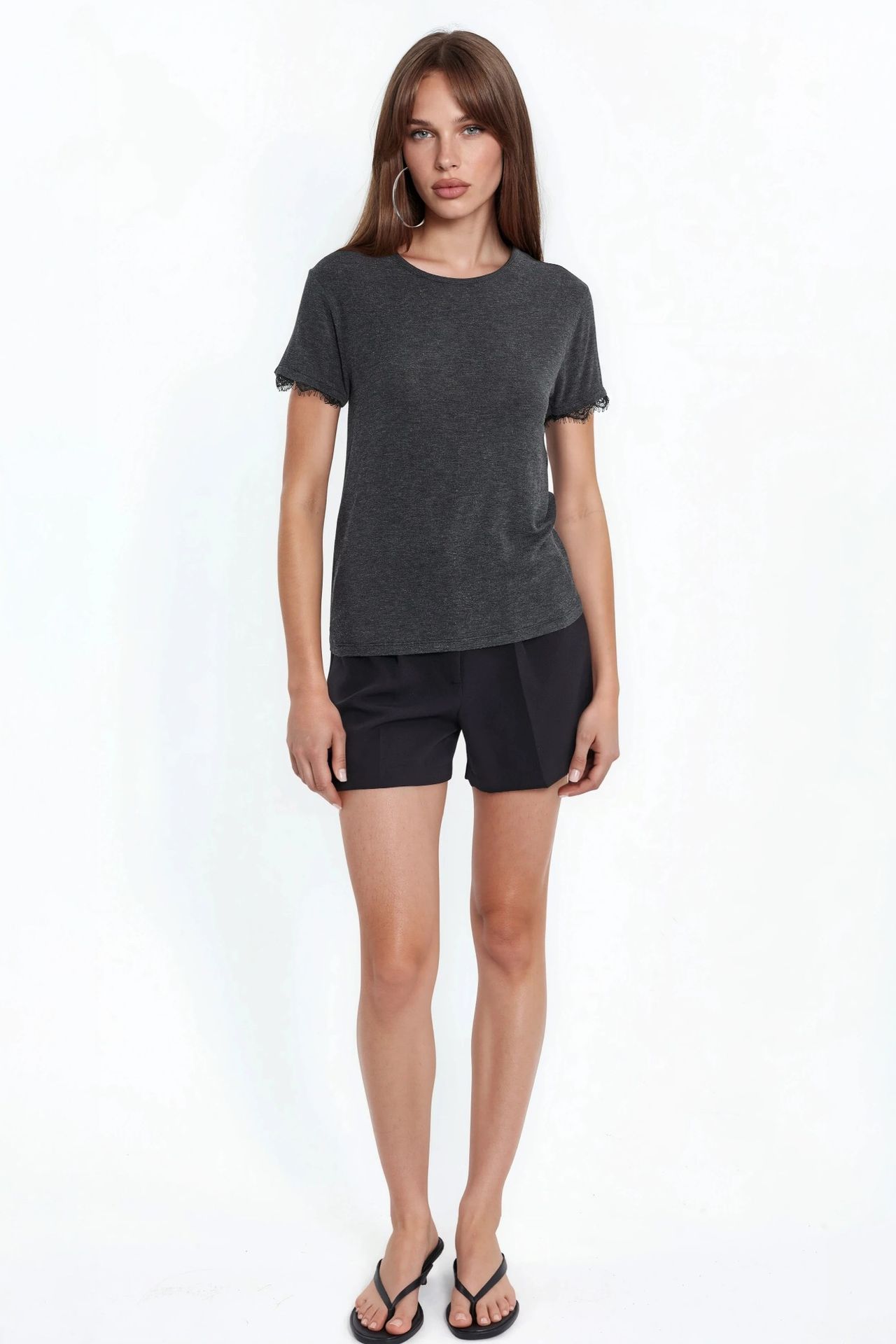 BUSEM Accessory Detailed Crew Neck T-Shirt 5